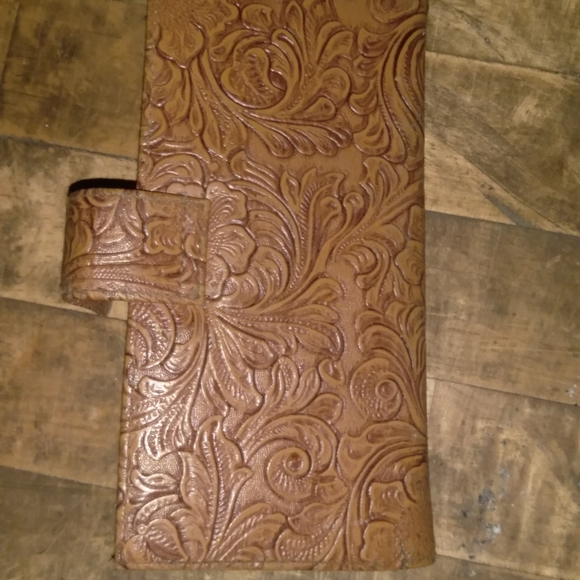 Wallet - Picture 1 of 3